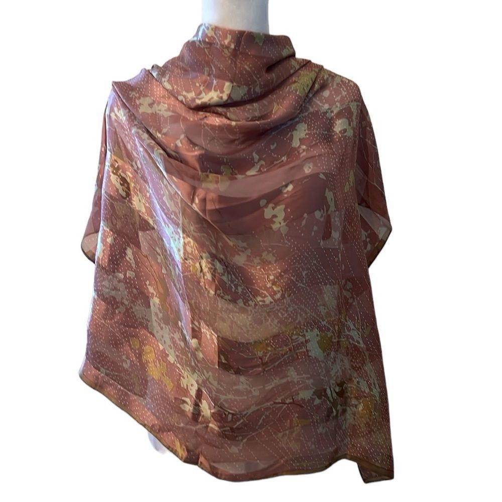 100% silk pink print scarf EUC perfect for every wardrobe so many ways to style